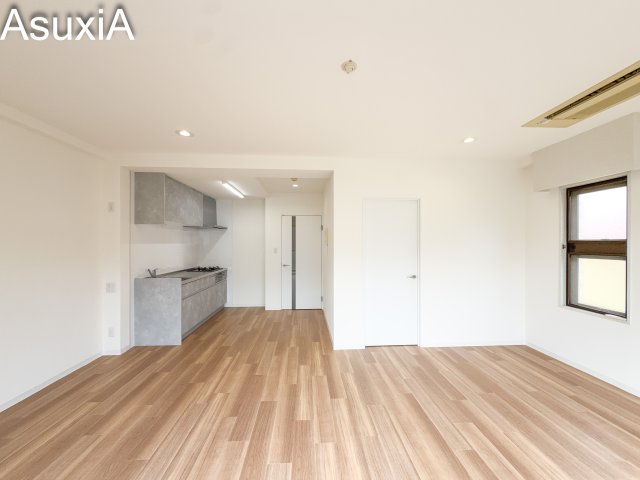 居室・リビング　別タイプのお部屋の写真です