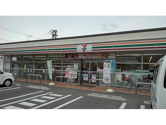 コンビニ　ファミリーマート鳴門駅北店（コンビニ）まで1400m