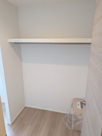 収納　お洋服もたくさんしまえます