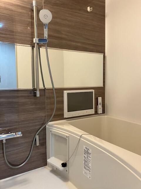 バス・シャワールーム　※写真は同タイプ住戸です。