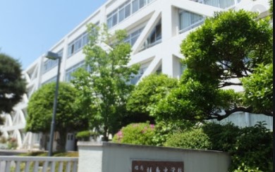 中学校　昭島市立拝島中学校（中学校）まで1058m