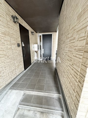 エントランス　お洒落な建物デザイン♪