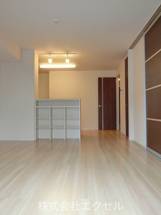 居室・リビング　同建物の別部屋の写真
