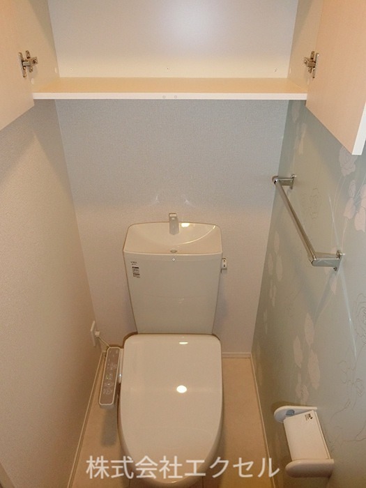 トイレ　同建物の別部屋の写真
