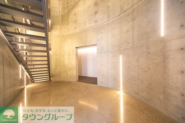 エントランス　部屋探しは株式会社　タウンハウジング　までお気軽にお問合せ…