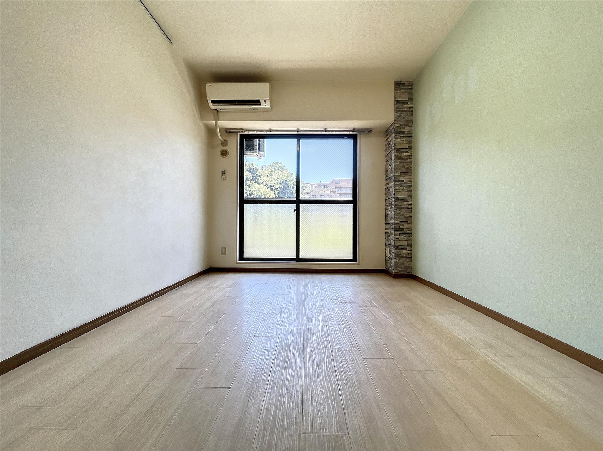 居室・リビング　同物件別のお部屋の写真のため、実際とは異なる場合がございます