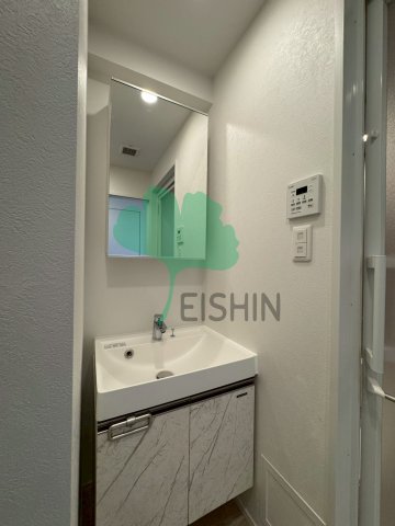 洗面設備　シンプルで使いやすい洗面台です！