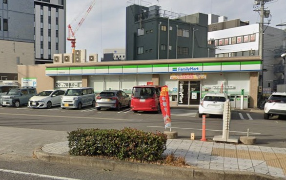 コンビニ　ファミリーマート 刈谷駅北口店（コンビニ）まで349m