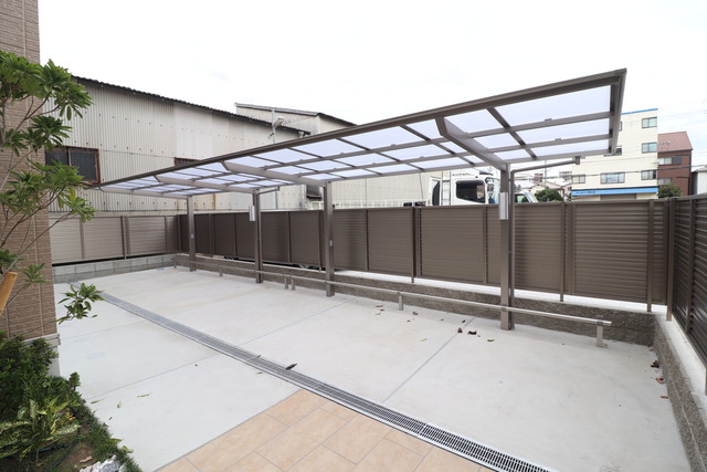 その他共有部分　屋根付き駐輪場