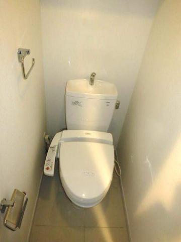 トイレ　※別部屋の参考写真です。