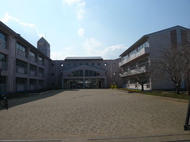 小学校　守谷市立 松ケ丘小学校（小学校）まで1034m