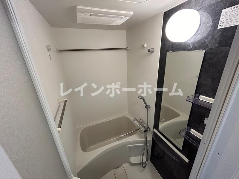 バス・シャワールーム　日々の疲れを癒すお風呂付です