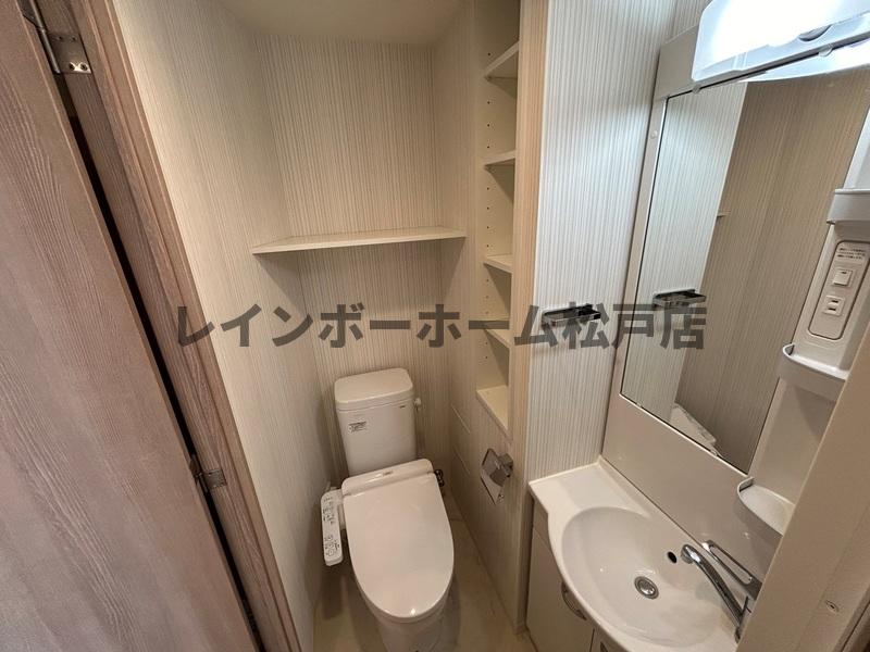 トイレ　落ち着いたトイレです