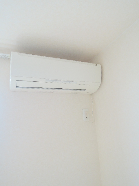 その他設備　エアコン1基