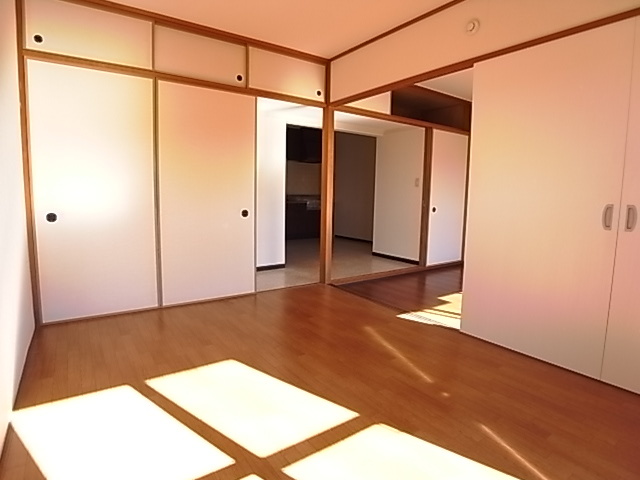 フレアTKの居間写真
