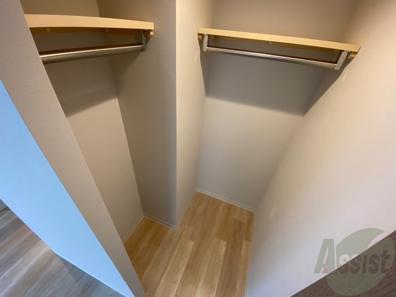 収納　寝室の収納です。部屋がすっきり片付きます。