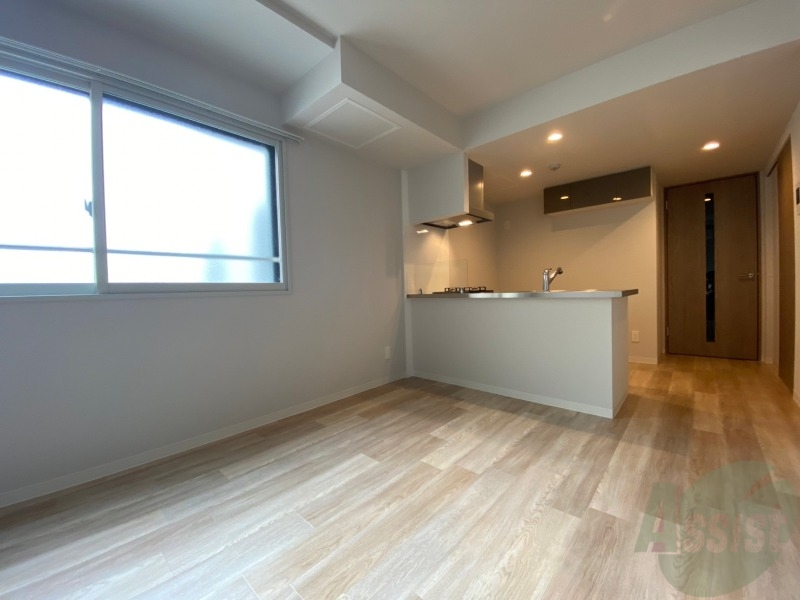 居室・リビング　広くてキレイなお部屋が広がっていて、充実した生活が送れそう。