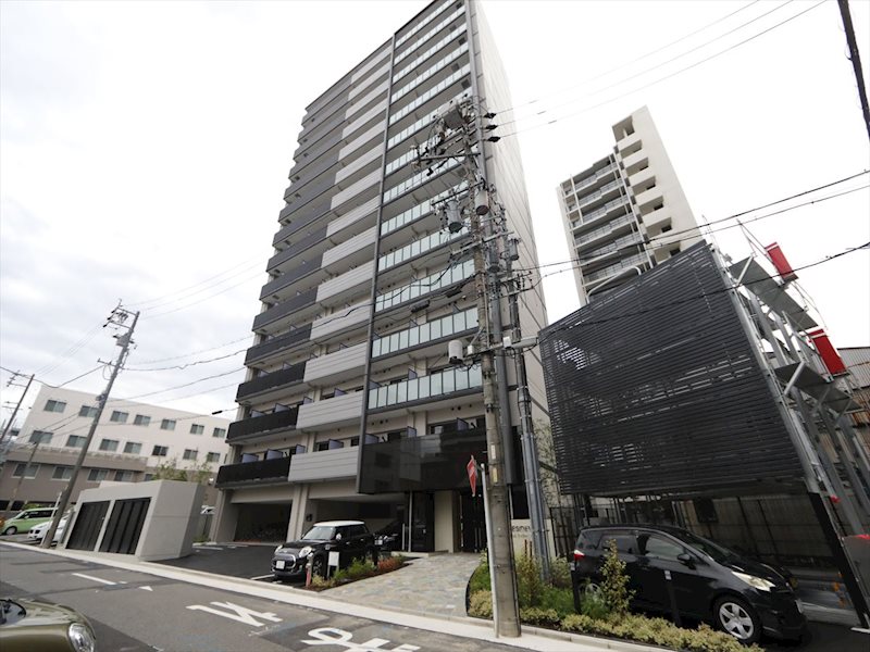 建物外観　外観　オートロック防犯カメラTVモニターホン　宅配BOX完備
