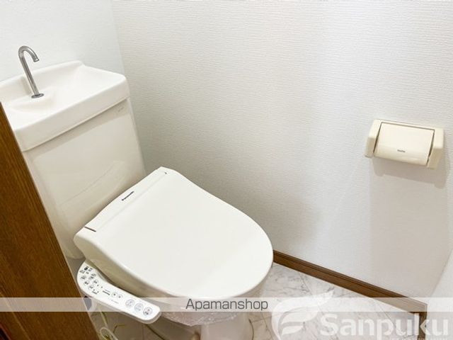 伊予鉄道横河原線 久米駅 徒歩7分 2階建 築30年のトイレ写真