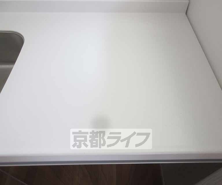 キッチン　ＩＨやコンロ等をおく事ができます