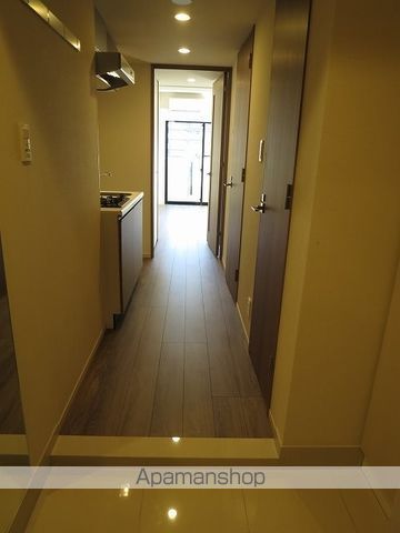 東京メトロ日比谷線 三ノ輪駅 徒歩6分 13階建 築8年の玄関写真
