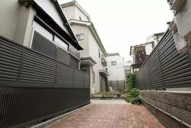 S1 クロス新宿東1の外観写真