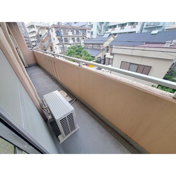バルコニー　同建物内別室の参考写真です。※現況優先