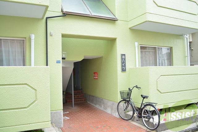 エントランス　立派な佇まい。