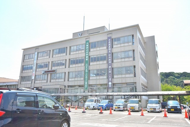 役所　羽曳野市役所（役所）まで2015m