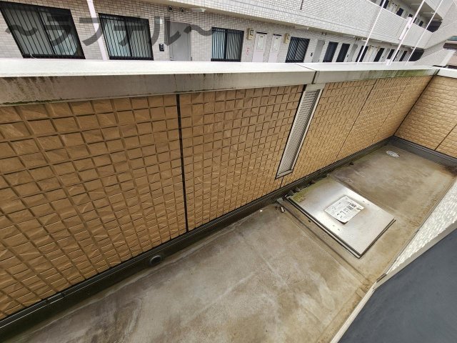 バルコニー　別部屋イメージ写真