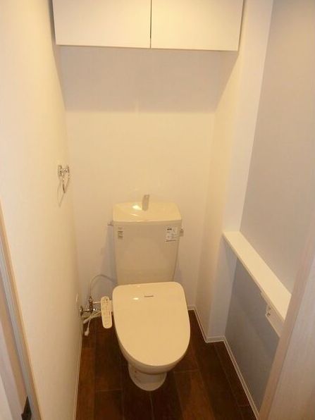 Apt.1 punana meliのトイレ写真