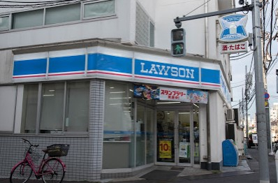 コンビニ　ローソン 白金三光店（コンビニ）まで11m
