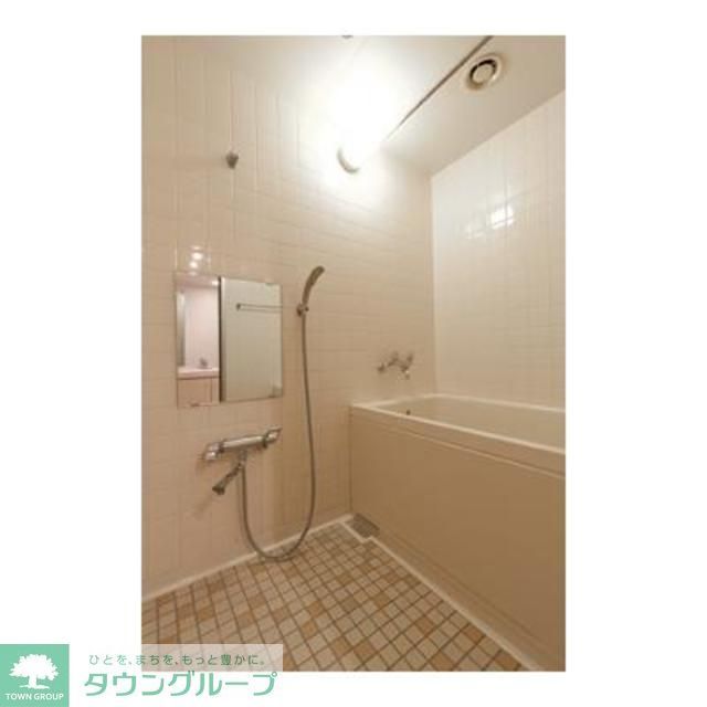 バス・シャワールーム　※写真は同タイプ住戸です。