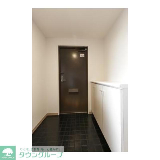 玄関　※写真は同タイプ住戸です。