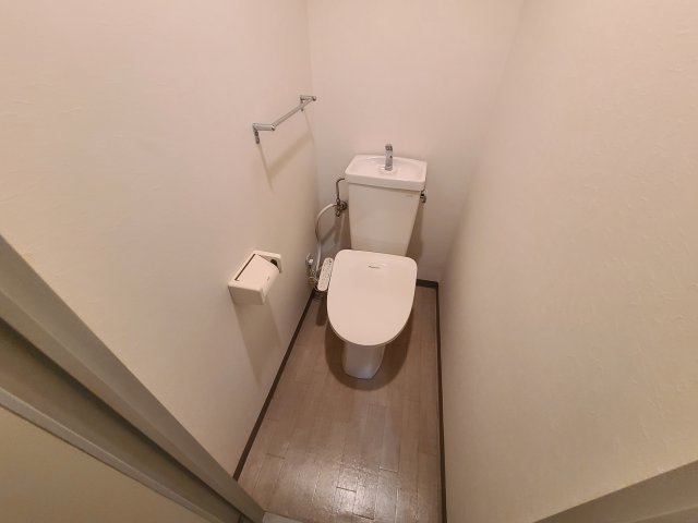 アパ六甲のトイレ写真