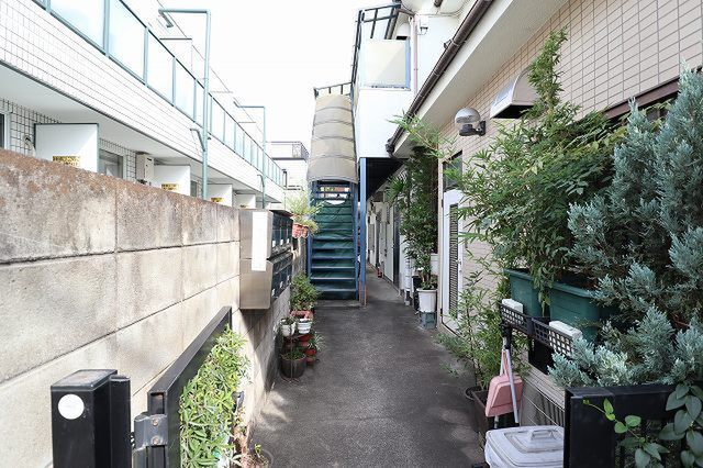イーストヒルズ芳窪の外観写真