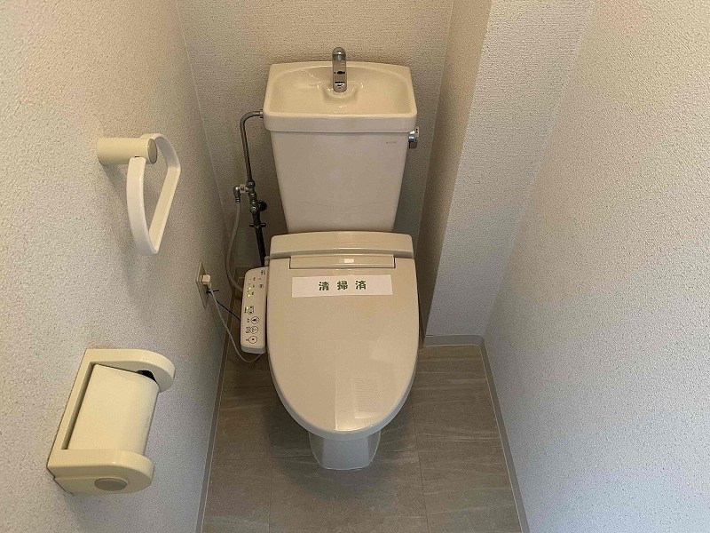 トイレ　参考写真。