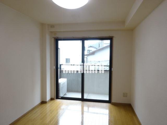 その他　ベランダに面したお部屋です