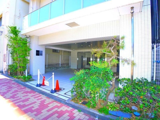 エントランス　建物の内部です
