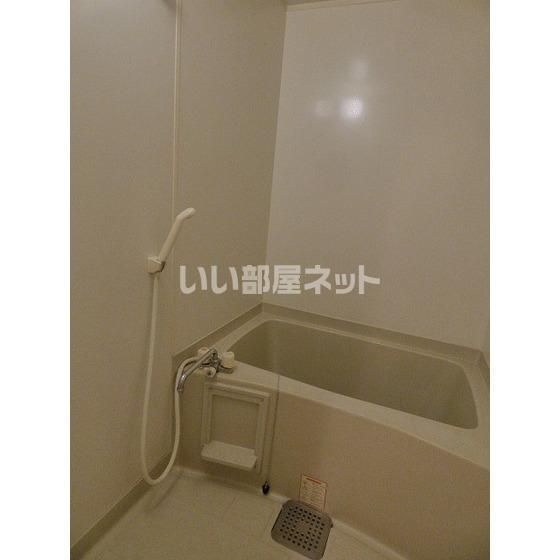 メゾンルミエールIIの風呂写真