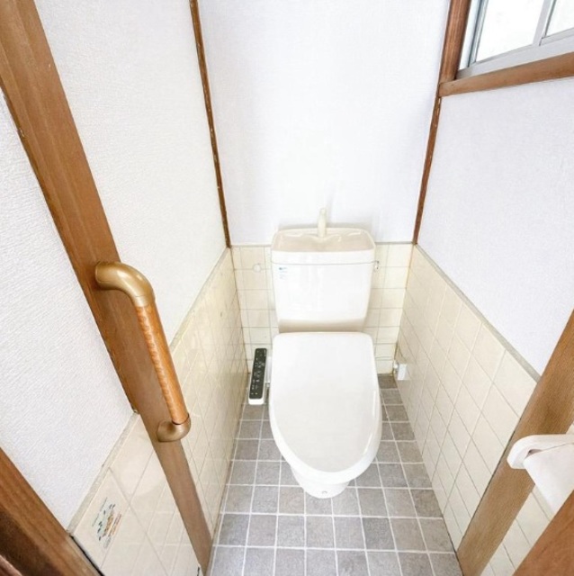 堺市中区辻之戸建のトイレ写真
