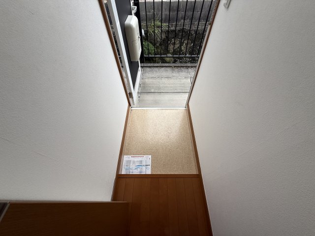 玄関　コンパクトな玄関です！