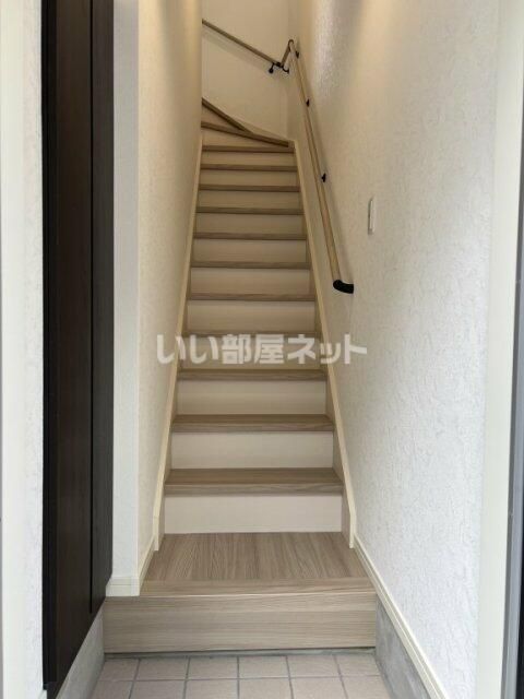 仙台市地下鉄南北線 黒松駅 徒歩18分 2階建 築1年の玄関写真