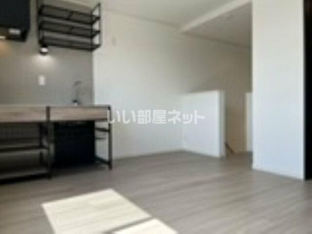 仙台市地下鉄南北線 黒松駅 徒歩18分 2階建 築1年の居間写真