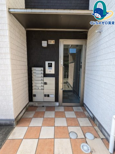 エントランス　初期費用分割可★ご希望の場所まで無料送迎サービス付♪