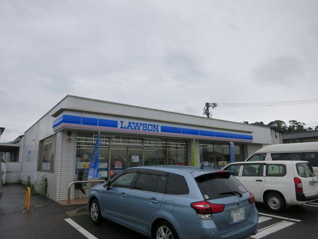 コンビニ　ローソン 岡崎上地五丁目店（コンビニ）まで800m