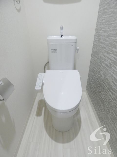 京阪本線 西三荘駅 徒歩7分 3階建 築4年のトイレ写真