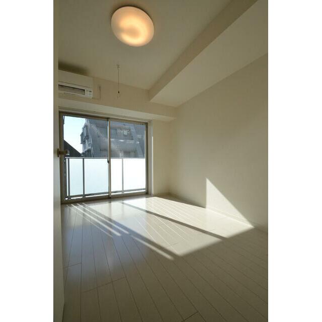 ダイヤモンドタワー西小山の居間写真