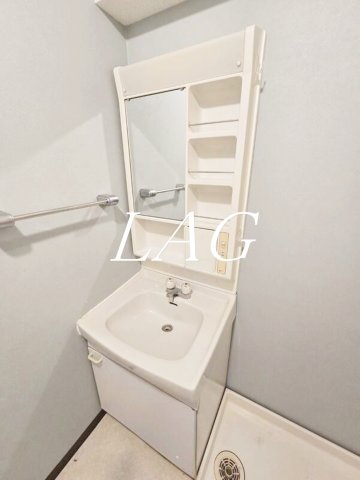 洗面設備　独立洗面台です。