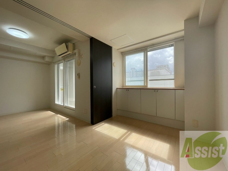 その他部屋・スペース　こちらのお部屋は光が差し込む、温かみのあるお部屋です。
